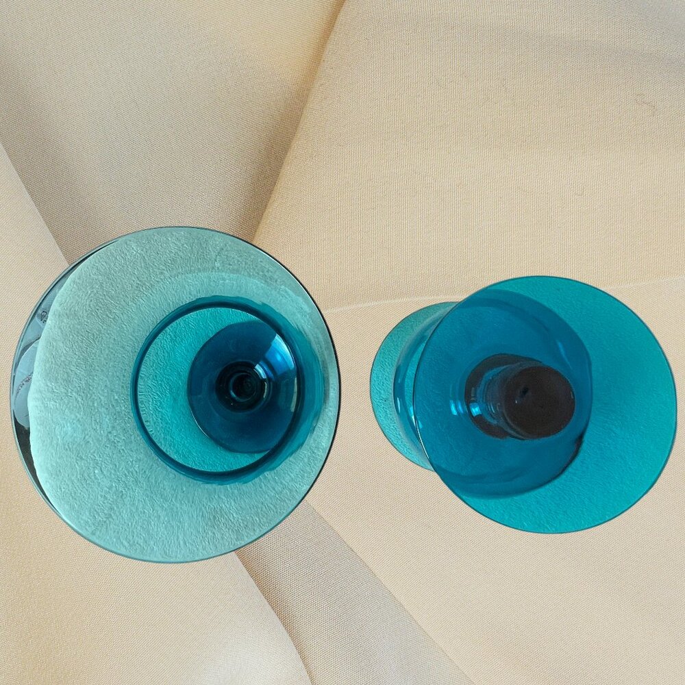 Vintage Peacock Blue Glass Goblets - Picture 7 of 9